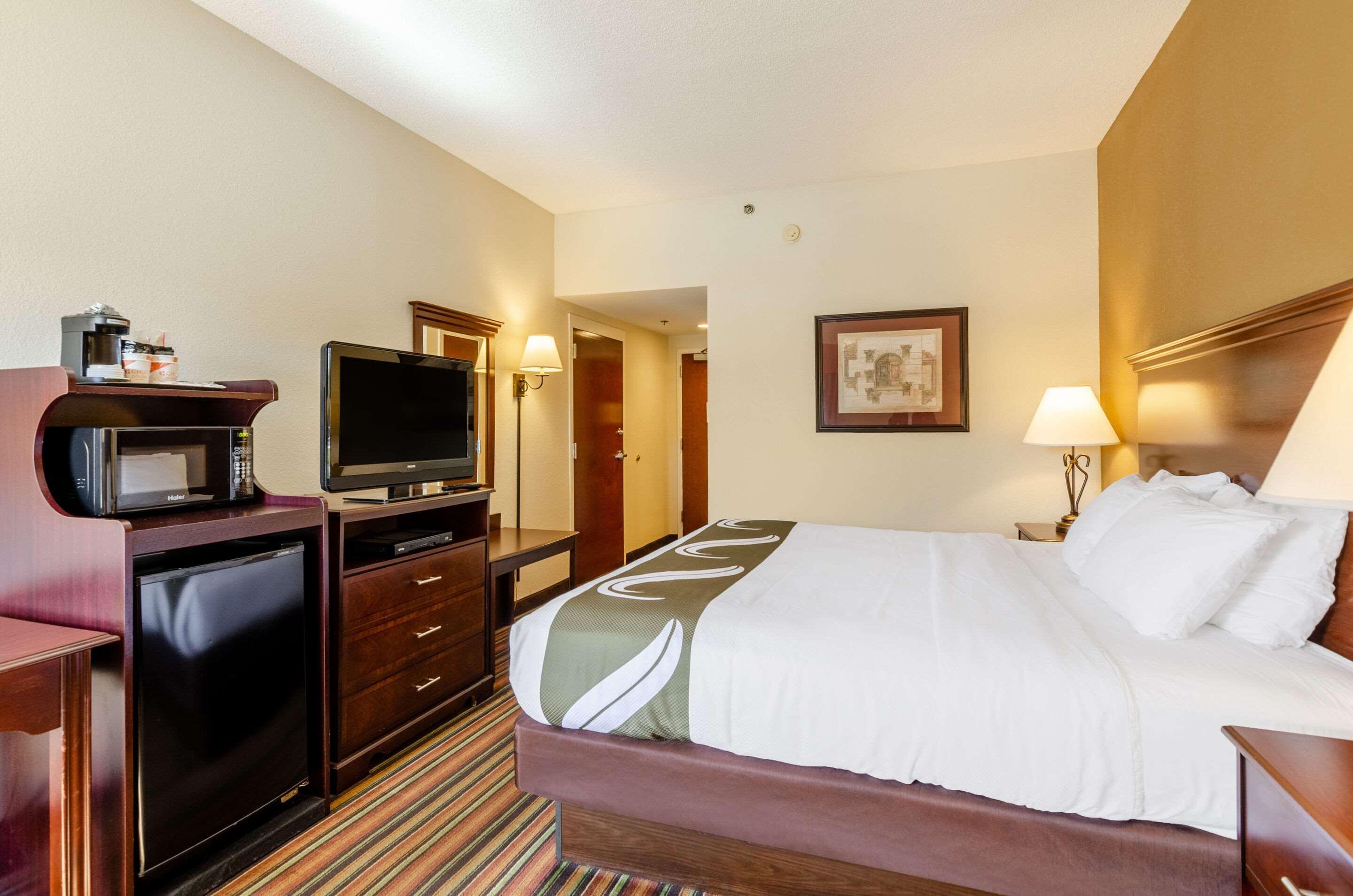 Quality - Area Inn