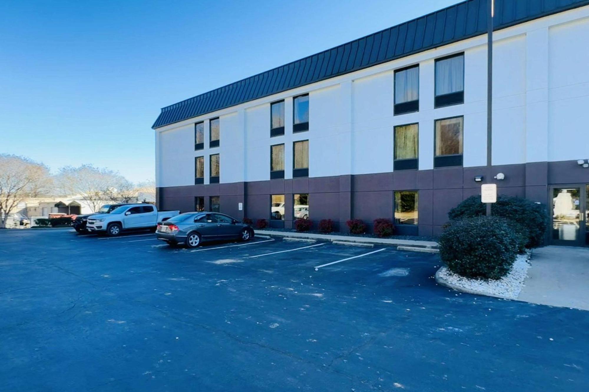 Quality - Area Inn